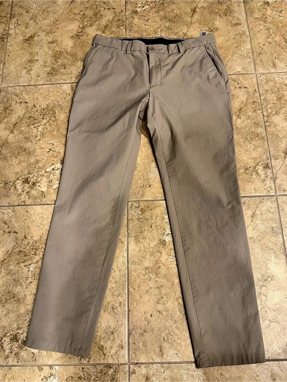 Vineyard Vines On-the-Go Pant Straight Leg Khaki 35x32